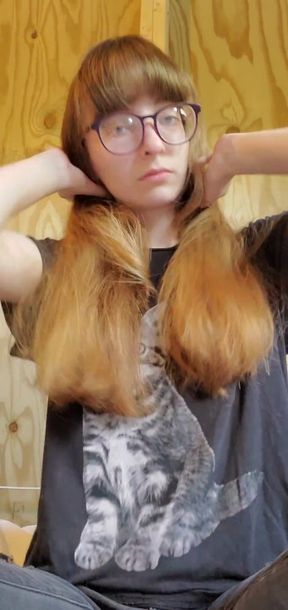 💦🔥😈 petite slut stripteases 😈🔥💦