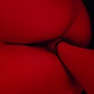 Amateur girl explores her pussy with intense focus kitty katalina