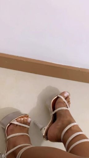 FEETS