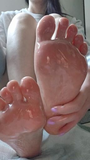 Oily Soles and Toes 🦶