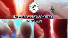 Insole Squish Giantess in Nylon - VR MP4