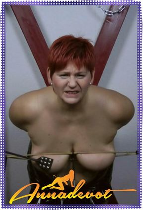 Real sagging tits tied off with canes and then the fat tits spanked, you won&#039;t believe how horny that makes me.