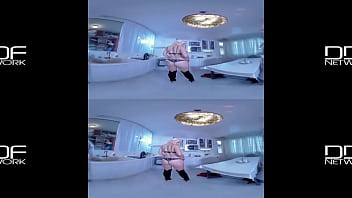 Morning Coffee, Morning Glory: Deep Throat Sperm Loving Babe