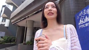 Housewife seduced by stranger after shopping spree - Kanna Misaki