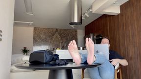 After work - FEET VINI FOOT SIZE 14 (MP4-HD 1080p)