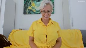 popping dem boobs