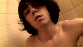 Pissy Pants Samus in the Shower