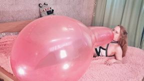 Mariette BTP’s crystal pink Roomtex 24’’ balloon - 480p