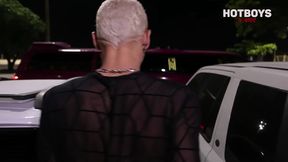 suruba com novinhos na limousine - aniversario hotboys