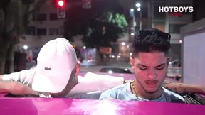 suruba com novinhos na limousine - aniversario hotboys