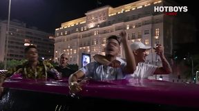 suruba com novinhos na limousine - aniversario hotboys