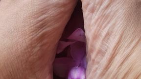 What a delight of pronounced arches on the feet of a new goddess (7)