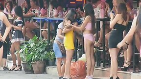 Prostitute pattaya street lady boy et lady