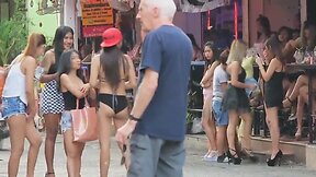 Prostitute pattaya street lady boy et lady