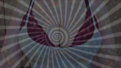 Sarah is Your Center (Tits)