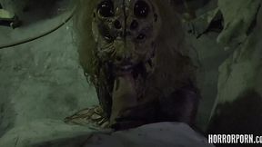 Horror porn video - female spider is the best blowjob giver