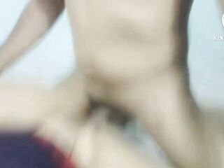 COLEGIALA CHAPARRITA RESIVE LA VERGA DE SUS COMPAÑEROS DESPUÉS DE CLASES