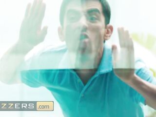 BRAZZERS - Wicked Yasmina Khan And Aaliyah Yasin Share Their Giant Melons In A Wild trio With Favourable Jordi