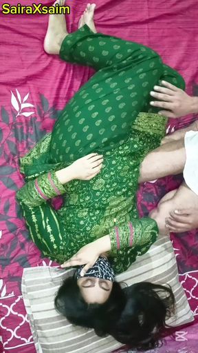 Pakistani Girl Saira Call Massager and She Says Please Fucked Me