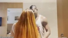 ela queria era foder comigo, se exibindo no elevador me chamou para foder no seu apto. melissa lisboa