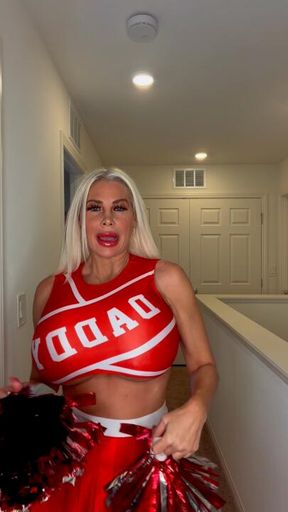 Hi baby here is my sexy cheerleader ! Did u ever wanna see a hot cheerleader naked well now u can 😏