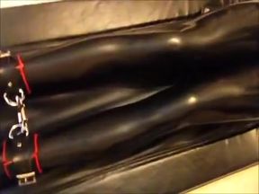 Rubberpup massaged.