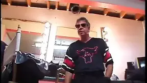 Champion lovers gives enthusiastic blowjobs to massive dick