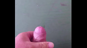 通路でオナニー