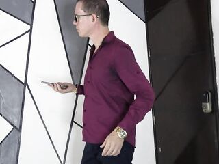 LEO WILD COMES TO VISIT MY HOUSE AND FUCKS ME IN THE BUTT HIDDEN FROM Mr GARRISON