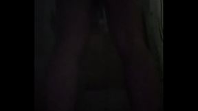 Jugando con dildo en la ducha