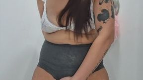 Soaking my adult diaper
