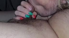 Dutch amateur couple shares a messy blowbang
