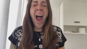 I can't stop yawning while I'm doing my hair! Yawn after yawn!