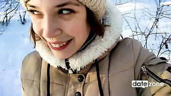 Amateur outdoor winter blowjob