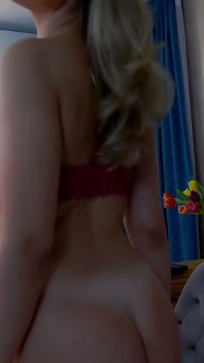 The best girlfriend experience you can have on cam is with Helen. Join in a minute, cum in two minutes.   Clip 1
