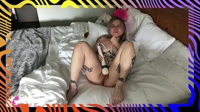 Nude Body Worship The Pleasure Of Pleasing my Own Pussy