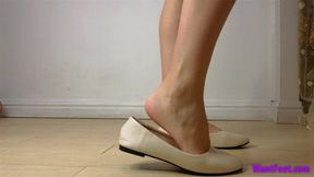 Ballet Flat Shoeplay - Dipping - HD MP4