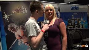 PornhubTV with Alexis Golden at eXXXotica 2013