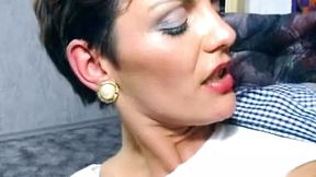 German MILF screams as she gets creampied