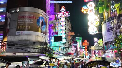 I fuck in the public pool of the hotel in Thailand: French outdoor sex public sex