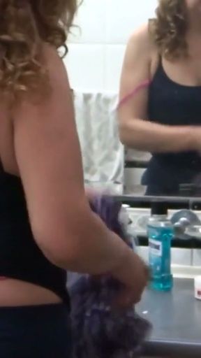 my wife in the bathroom before fucking   Clip 1