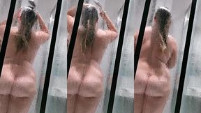 prise en video sous la douche pendant les vacances au cap d agde. c est fun les...