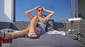 Sunbathing Feet (HDTVWMV) – Olga