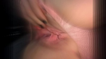 RELATO  explorando con jovencita lesbica