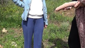 American tourist is Saudi Arabia is SHOCKED !!! Sextoy dealer offers her a second hand dildo to gape her pussy??!!!