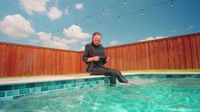 Realtor Tiffany Gets Wet While Getting Ready for a Showing