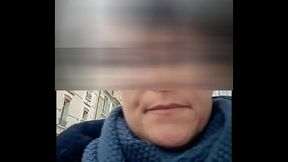 j'_arrive dans la rue o&ugrave_ je dois visiter l'_appartement ... je vois au loin un ...