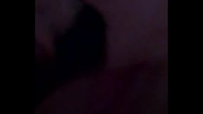 Esse cara adora mamar um pau grande grosso! Se fez no meu pau com direito a leitinho!