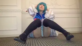 Touhou Cosplayer Shows Off Seductive Body While Teasing Camera