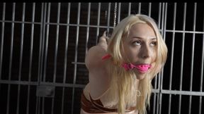 Daisy’s Handcuff Bondage Cam Show